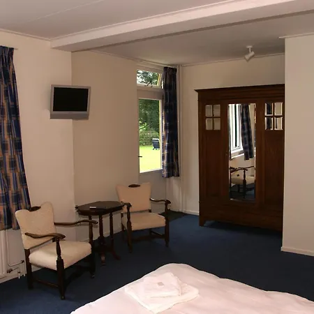 Hotel Vierhouten 3*