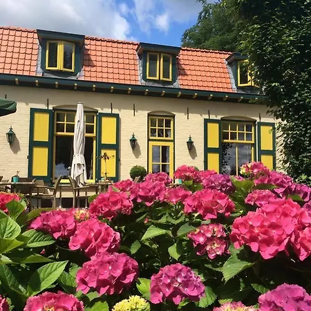 Hotel Vierhouten 3*