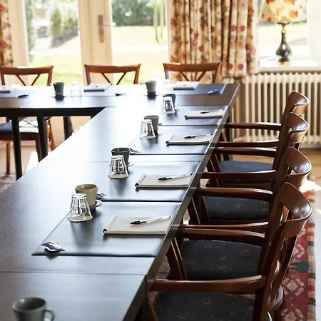 Hotel Vierhouten فندق فيرهوتين